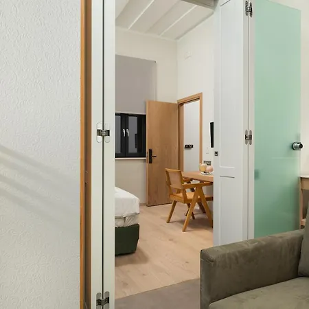 The Alma מלון חאניה