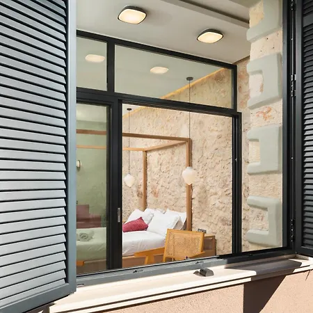 The Alma * خانيا