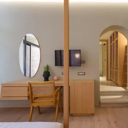 The Alma * خانيا